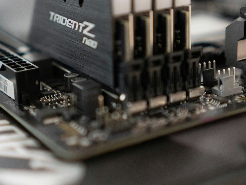 PC Building 101: Installing RAM the Easy Way header