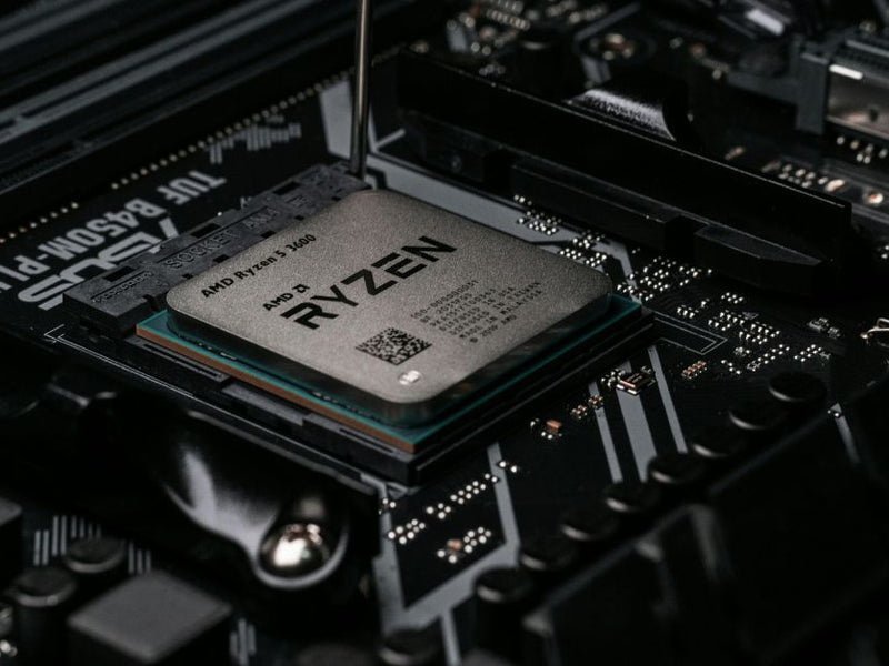 PC Building 101: Installing a CPU the Easy Way header